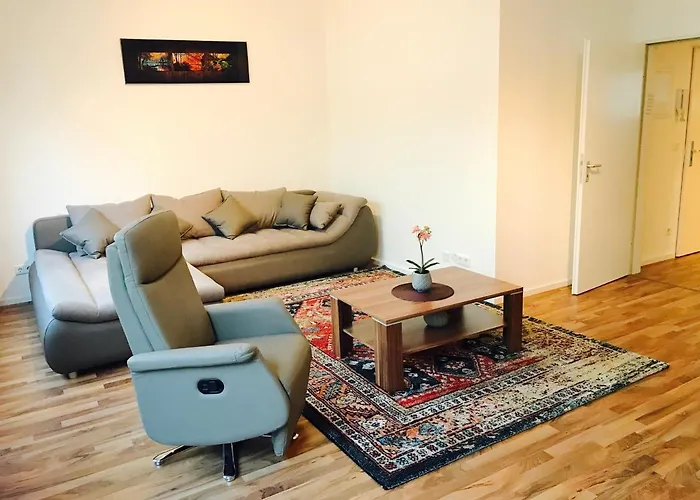 Deluxe In Hearth Of Downtown