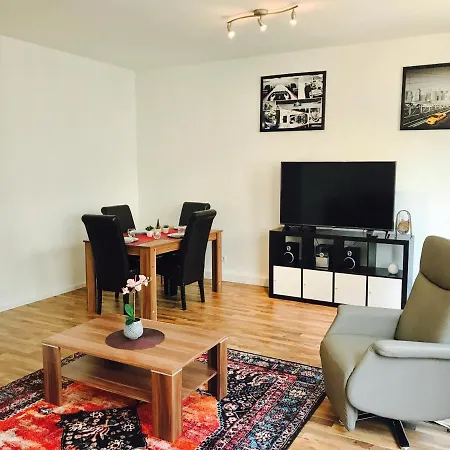 Deluxe In Hearth Of Downtown