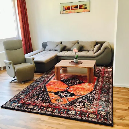 Deluxe In Hearth Of Downtown Apartment