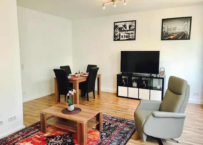 Deluxe In Hearth Of Downtown