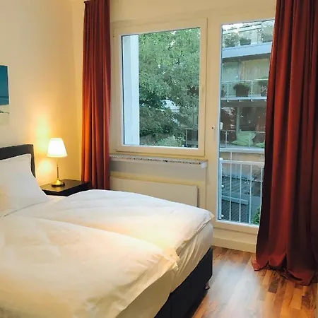 Deluxe In Hearth Of Downtown Apartment *